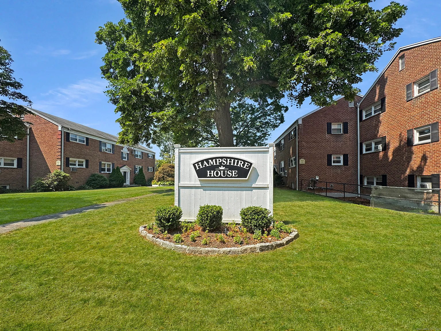 104 Strawberry Hill Avenue #2 photo 1