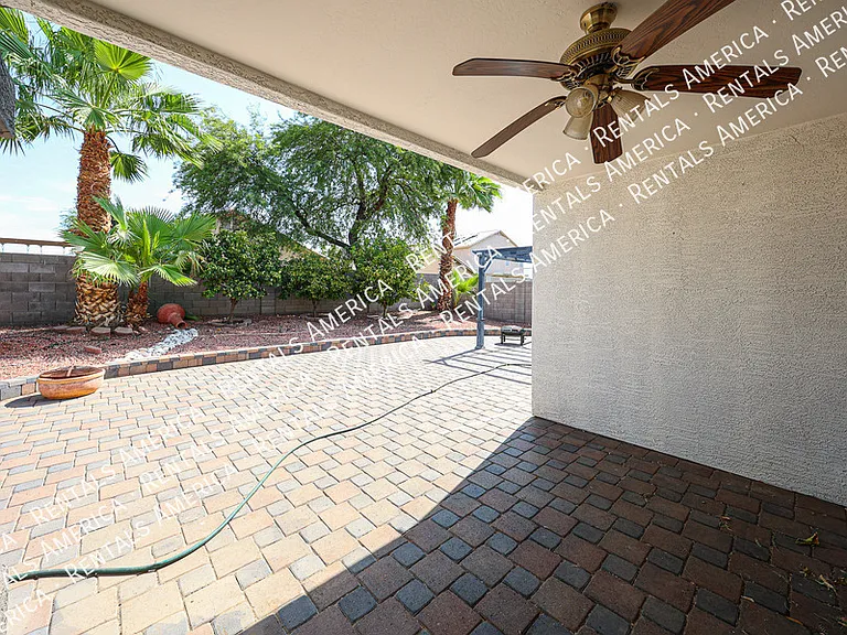 15428 W Mauna Loa Ln — Photo 33
