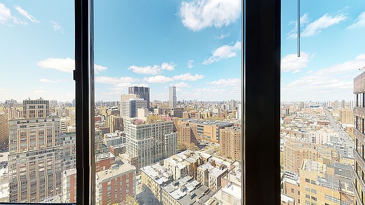 1st image of 175 E 96th St Penthouse Q