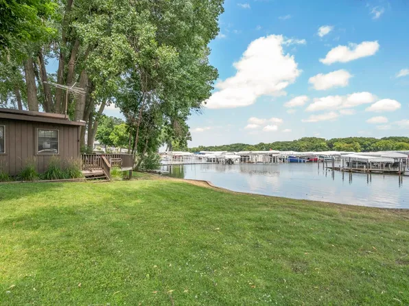 92 Rohr St #7, Arnolds Park, IA 51331