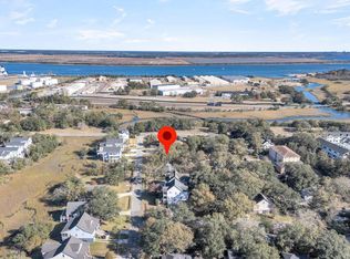 1055 Glenshaw St, North Charleston, SC 29405