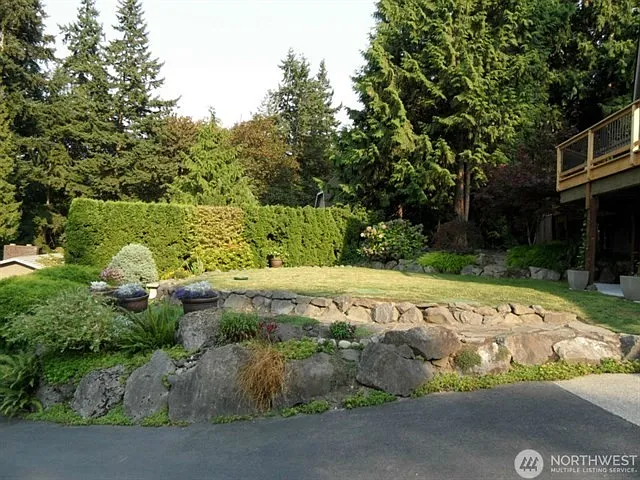 Photo 1 of 21 - 4429 167th Pl SE - Bellevue, WA Primary Photo - 4429 167th Pl SE