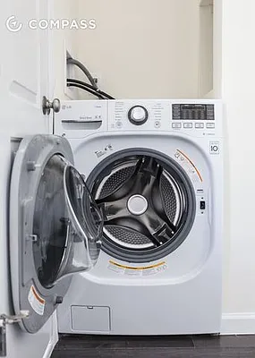 Rented by Compass | media 9