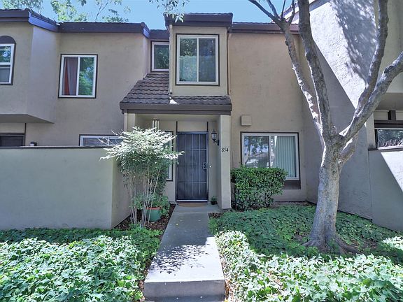 4th image of 854 Toiyabe Ct