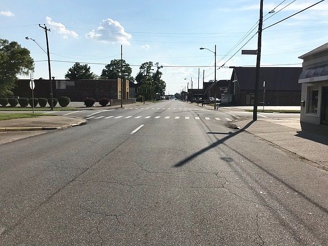 2nd image of 1150 Adams Ave