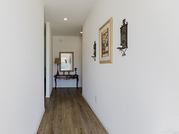 4th image of 517 Halfmoon Dr