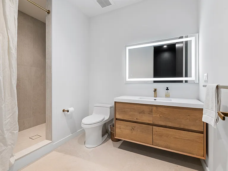 307 Montauk Hwy — Photo 23