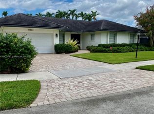 11625 SW 100th Ter, Miami, FL 33176