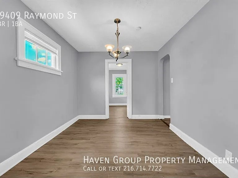 19409 Raymond St — Photo 8