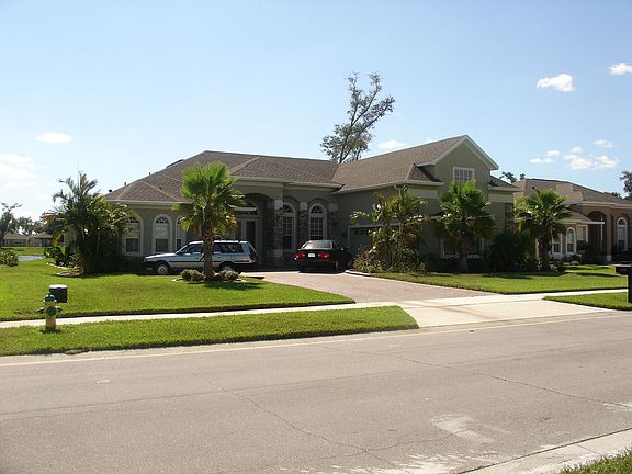2nd image of 2226 Wandering Oak Ter