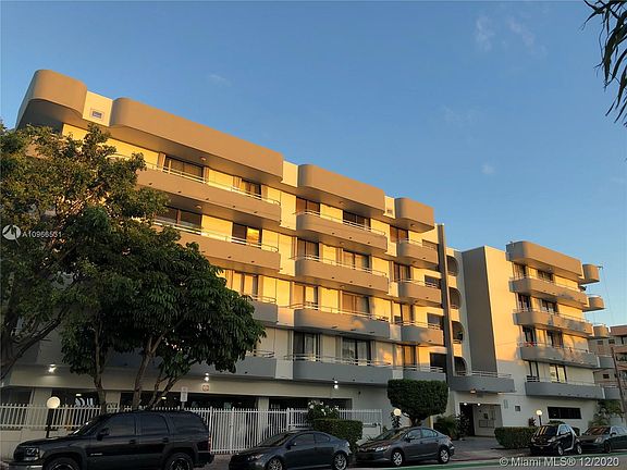 2nd image of 8201 Byron Ave APT 308