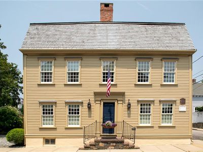 1 Elm St, Newport, RI, 02840