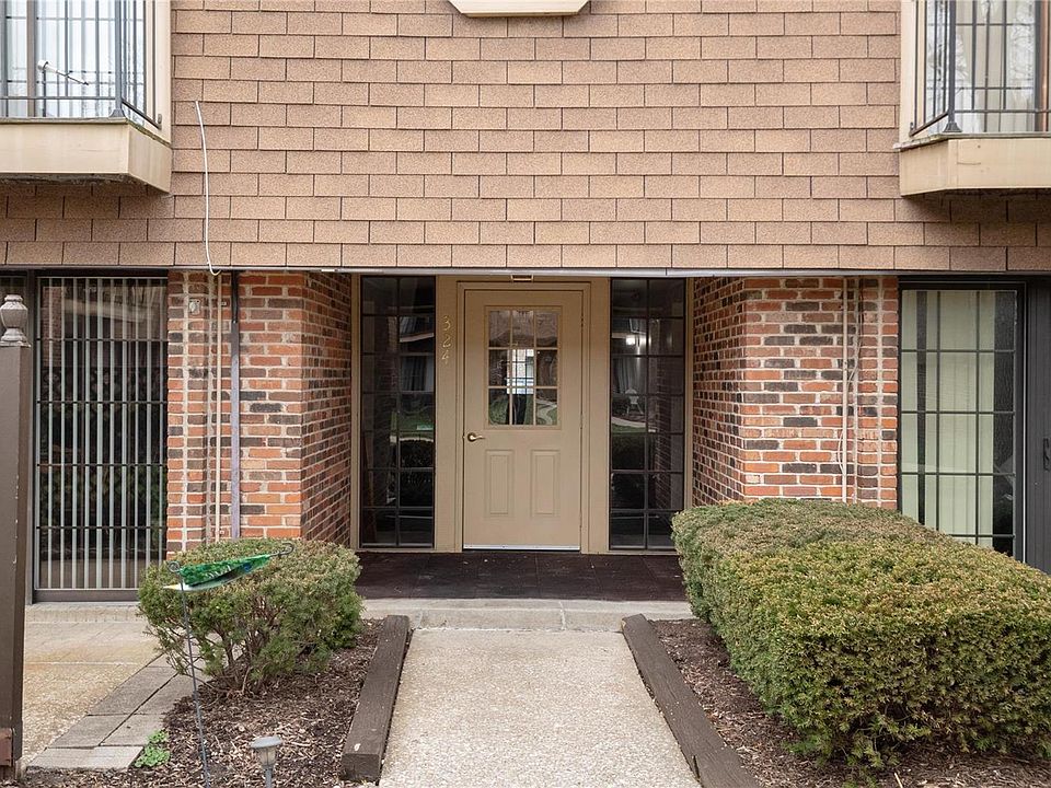 324 Chapel Ridge Dr APT F, Hazelwood, MO 63042 Zillow