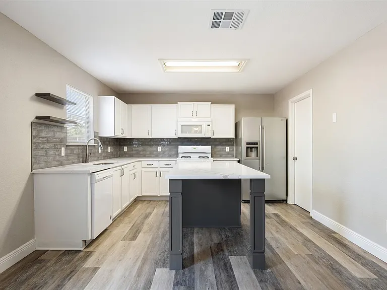 1809 Vanderhill Cv — Photo 14