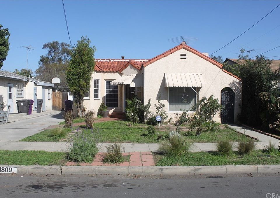 2nd image of 1809 E 61st St