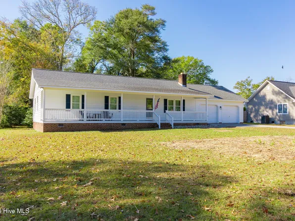 151 Hunting Bay Drive, Cape Carteret, NC 28584