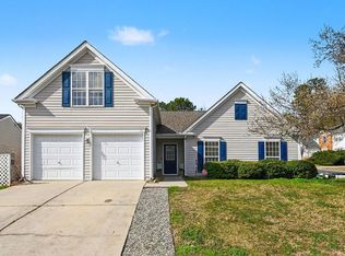 301 Kinship Ln, Apex, NC 27502