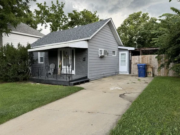 445 Crosat St, La Salle, IL 61301