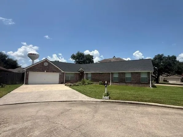 906 Juniper Ct, Tomball, TX 77375