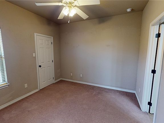 3rd image of 125 Kleine Ln