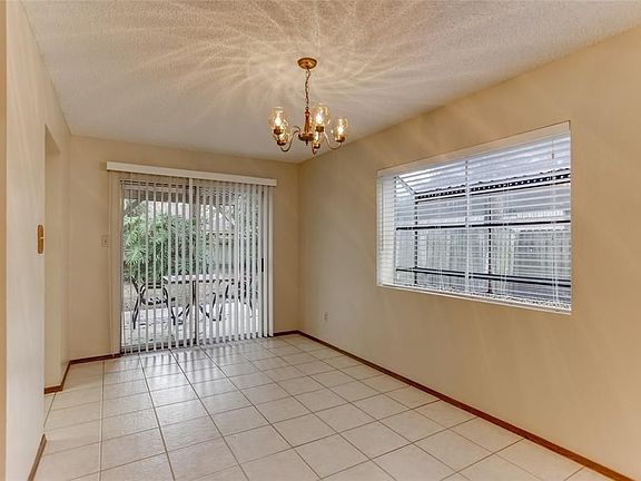 5th image of 3115 River Valley Dr