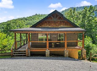 2724 Pine Crest Ln, Sevierville, TN 37862