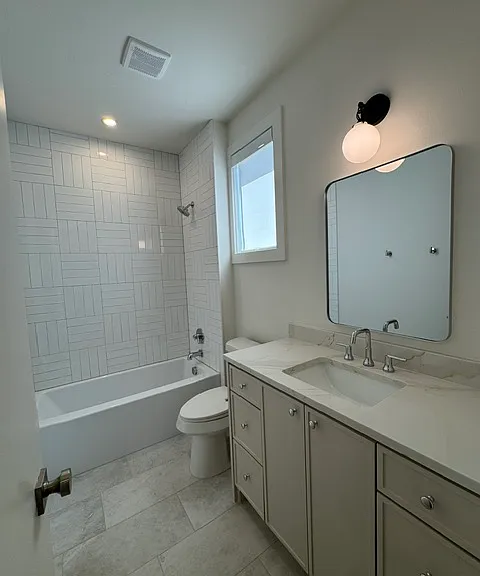 3rd bedroom bathroom