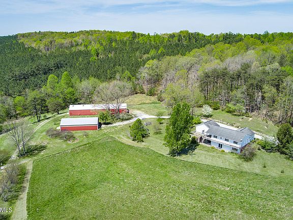 3rd image of 432 Hidden Valley Dr