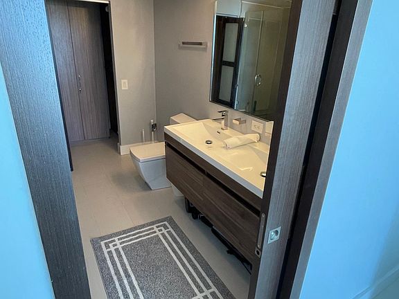 Full bath with walk in closet, shower and tub