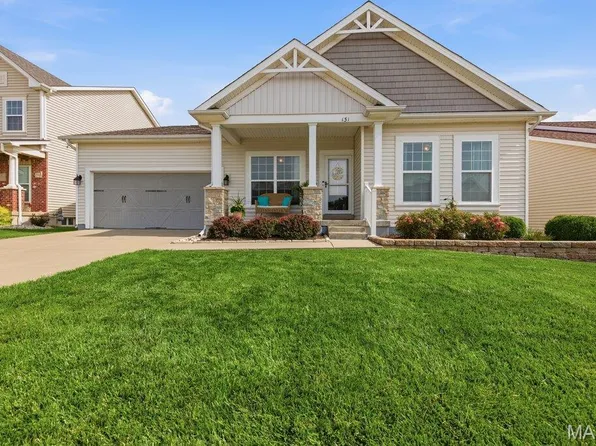 131 Countryshire Dr, Lake Saint Louis, MO 63367