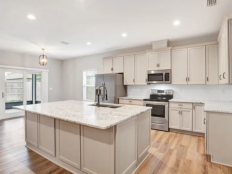 4320 Quiet Ct — Photo 2