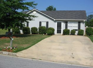 4245 Viewpoint Ln, Ellenwood, GA 30294