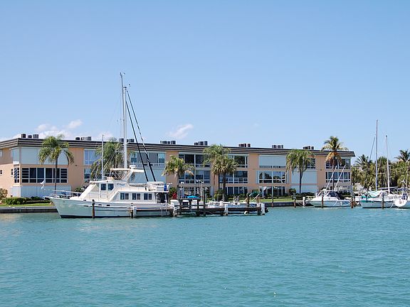 2nd image of 1351 Bayshore Dr Unit 205