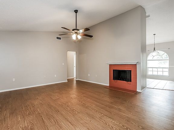 4th image of 3839 Marquise Ln