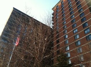 700 1st St APT 15D, Hoboken, NJ 07030