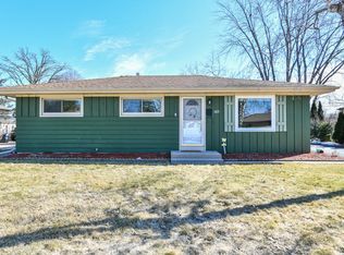 W170N8428 Lloyd Ave, Menomonee Falls, WI 53051
