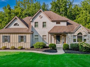 15 Taylors Mill Ln, Wilmington, DE 19808