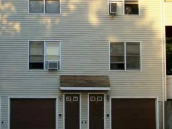 10 Burleigh St APT 3, Providence, RI 02904