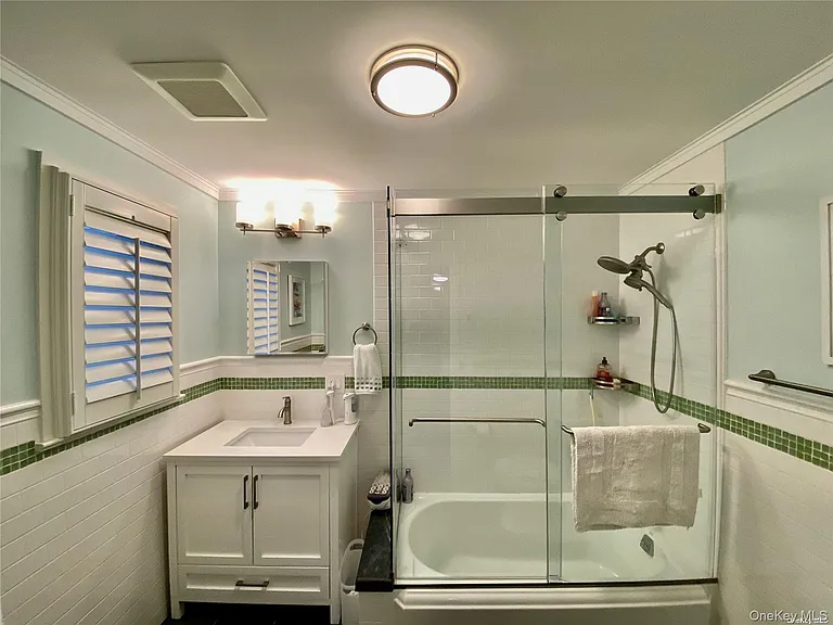 1265 Brigantine Dr — Photo 14