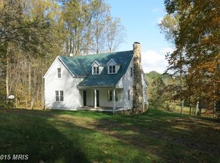 12 Mill Run Ln, Castleton, VA 22716