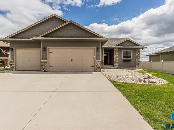 5500 S Chinook Ave, Sioux Falls, SD 57108