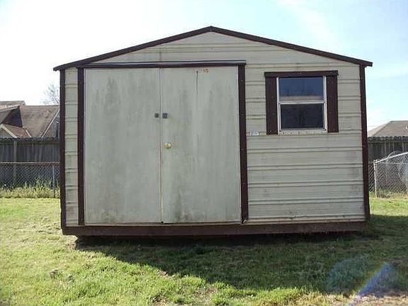 5th image of 2909 Woodforest Ln