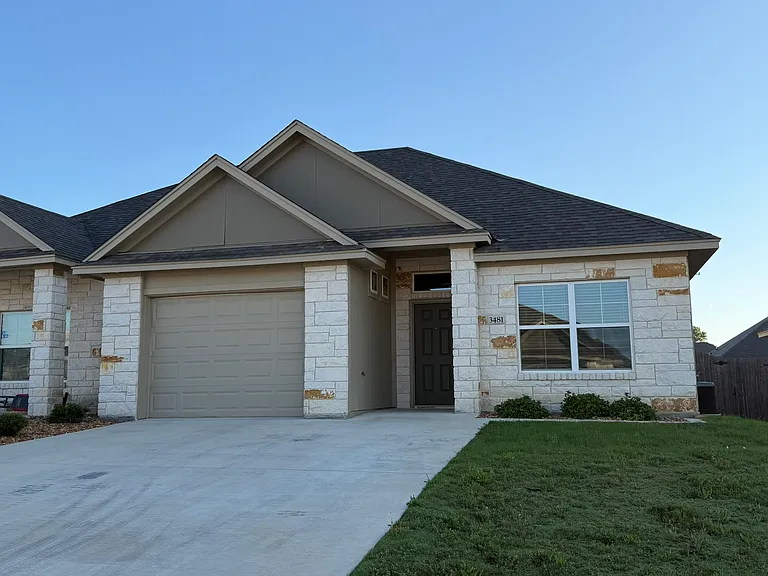 3481 Fenway Cir — Photo 1