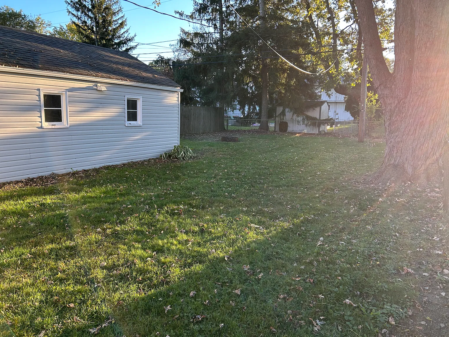 3 bed, 864 sqft, $1,500 — Photo 2
