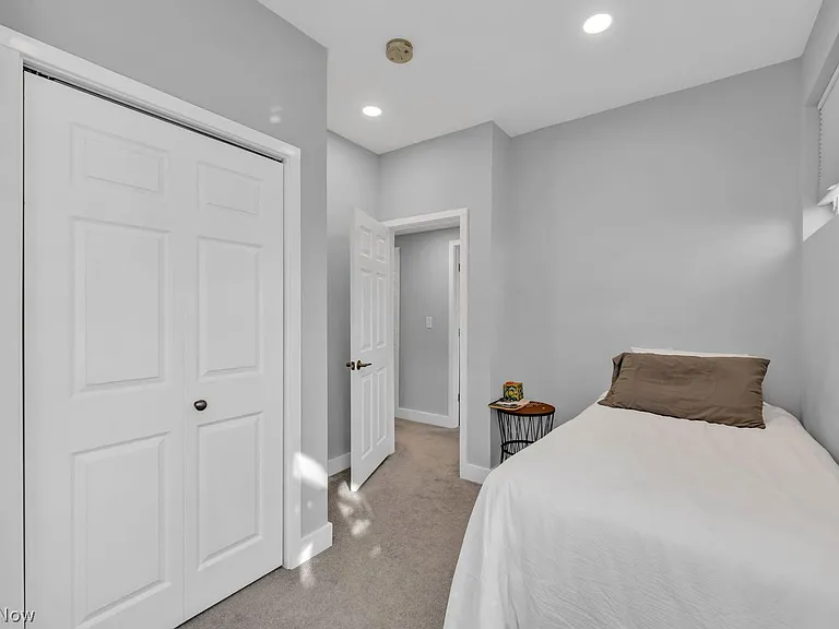 2702 Bridge Ave — Photo 23