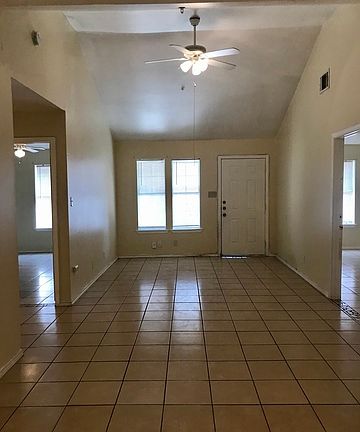 3rd image of 7639 Windsor Oaks
