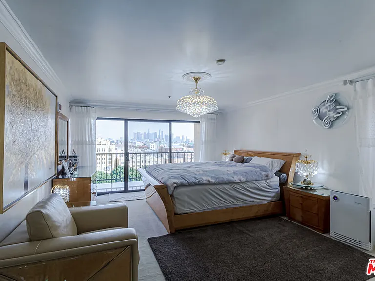 727 S Ardmore Ave #906 — Photo 9