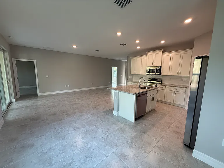 3665 N Cranberry Blvd — Photo 7