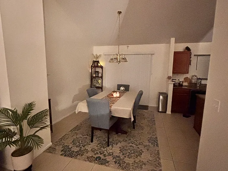 890 Hunt Club Dr — Photo 9