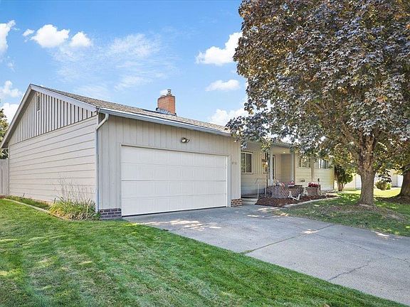 2nd image of 6706 N Drumheller St